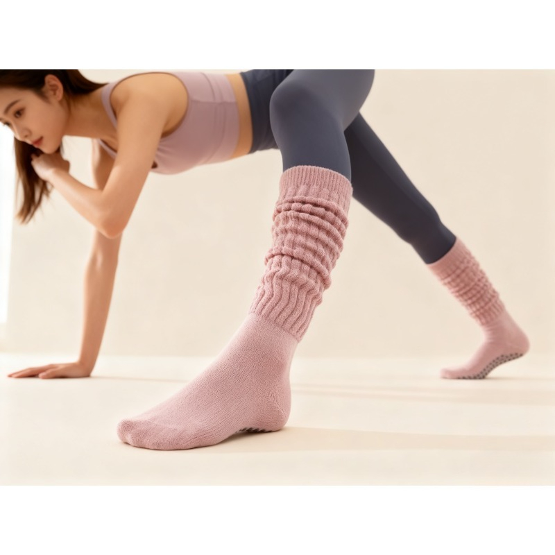 Pilates Yoga Gym - ถุงเท้าโยคะผ้าฝ้ายกันลื่นสำหรับผู้หญิง แบบยาว ซิลิโคนกันลื่น เหมาะสำหรับออกกำลังกายในร่ม ฤดูหนาว ใส่เล่นโยคะ