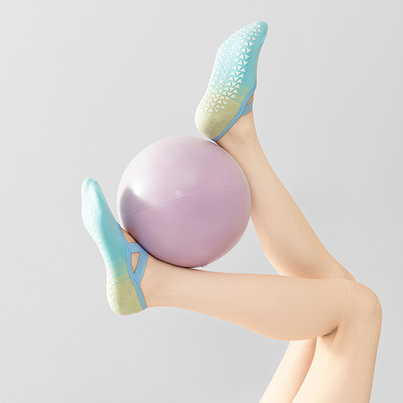ถุงเท้าโยคะซิลิโคนไล่เฉดสี 1 ค - Pilates Yoga And Barre บทวิจารณ์และราคา