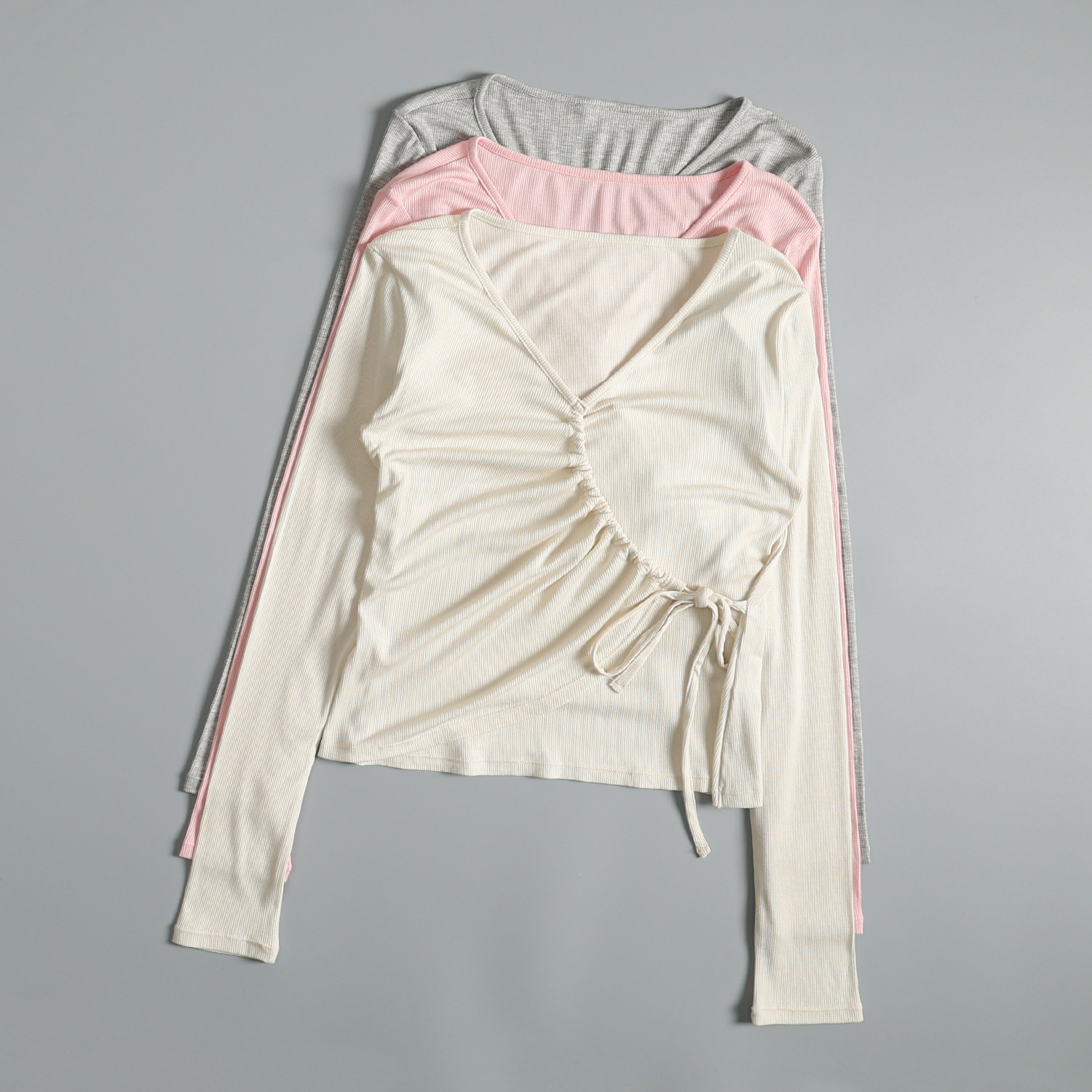 เสื้อกีฬาทรงสวยสำหรับผู้หญิงใน - Pilates Yoga Morning บทวิจารณ์และราคา